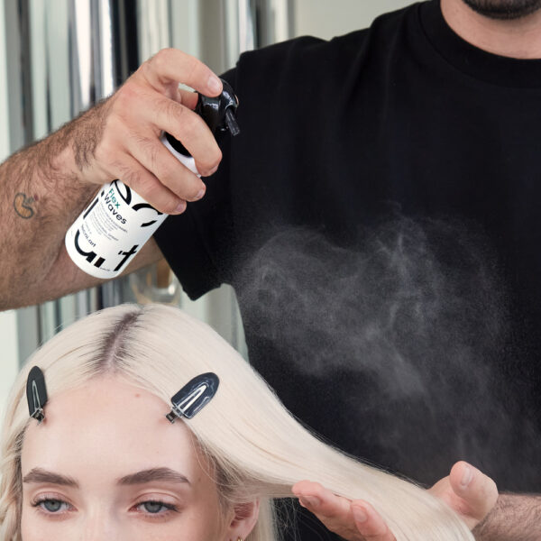 Спрей за текстура и оформяне L'Oréal Professionnel Tecni.Art Flex Waves